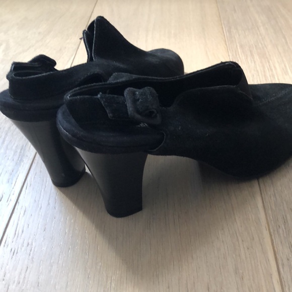 Black suede slingback heels. Like new condition. - Picture 3 of 4
